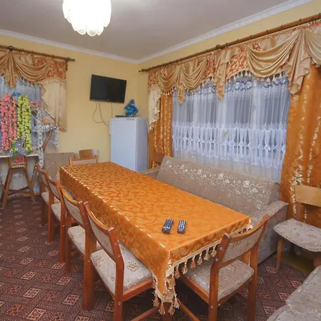 аня рома * Lazeshchyna