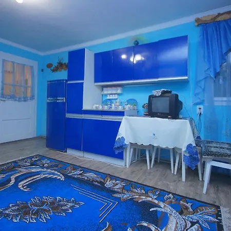 аня рома Konukevi